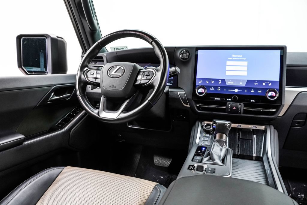 Used 2024 Lexus GX 550 AWD/4WD image 24