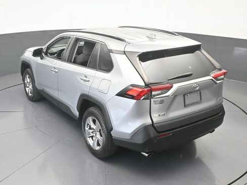 Used 2022 Toyota RAV4 XLE w/ Convenience Package FWD image 47