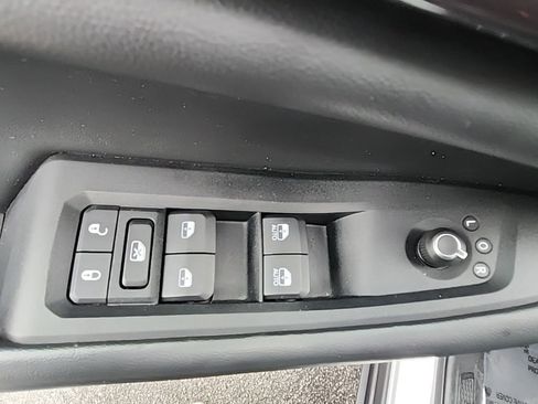 Certified 2023 Jeep Grand Cherokee L Altitude image 31