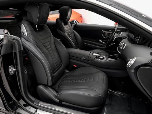 Used 2020 Mercedes-Benz S 560 4MATIC Coupe image 40