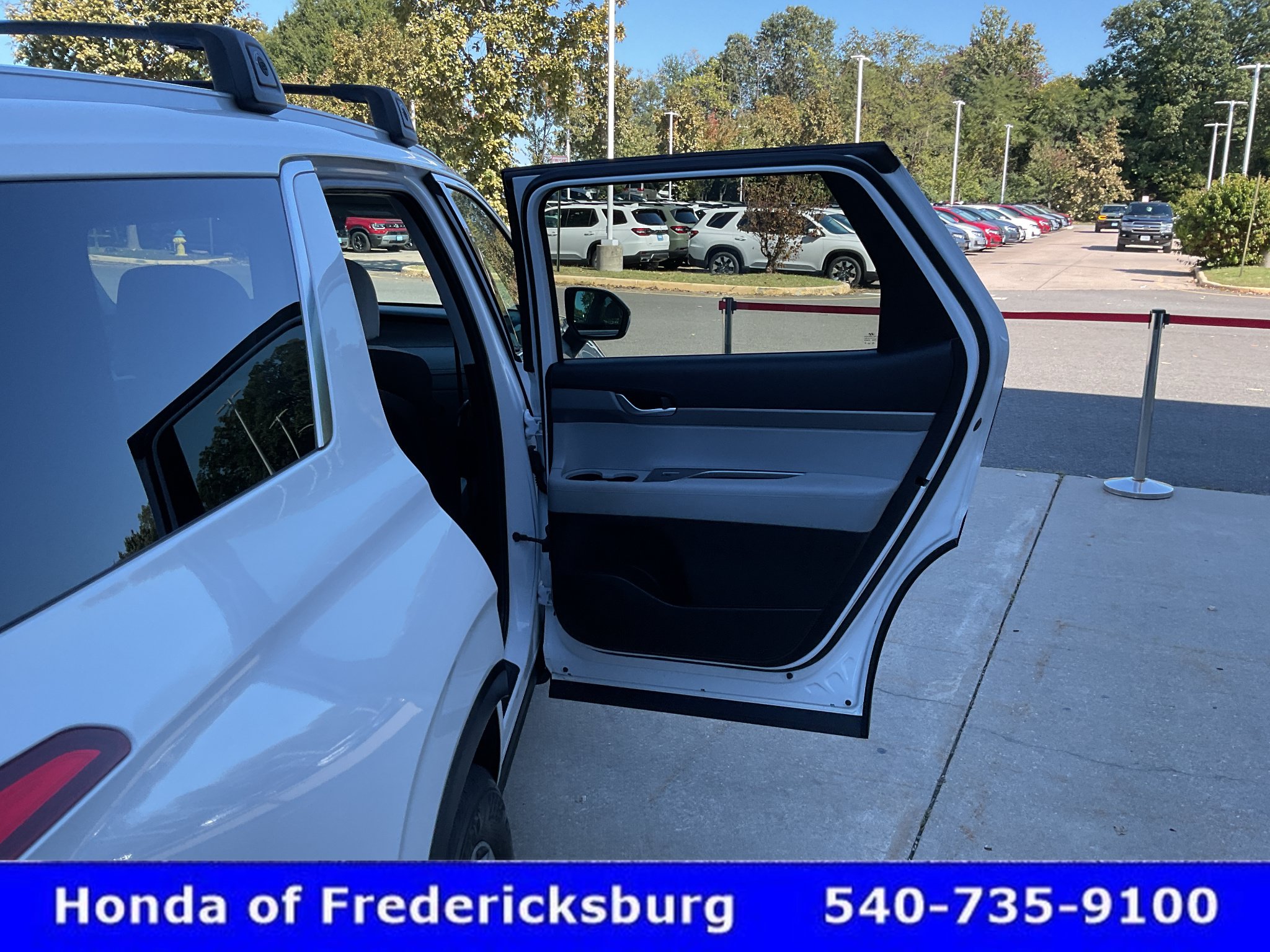 Used 2021 Hyundai Palisade SEL FWD image 18