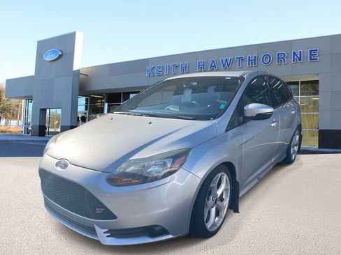 Used 2013 Ford Focus ST FWD image 3