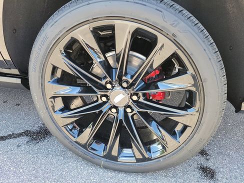New 2026 Cadillac Escalade V w/ LPO, ONYX Package AWD/4WD image 23