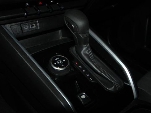 Used 2025 Chevrolet Colorado Trail Boss AWD/4WD image 16