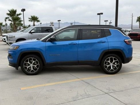 Used 2024 Jeep Compass Limited image 2