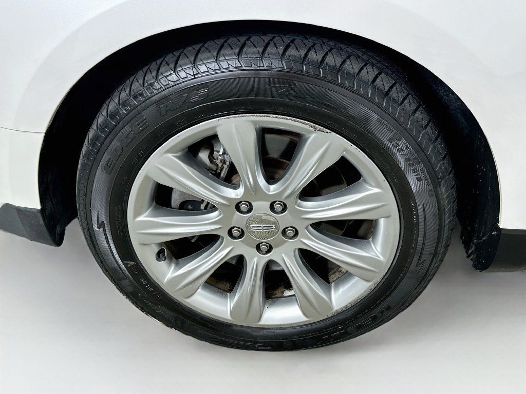 Used 2014 Lincoln MKT AWD w/ Equipment Group 201A image 24
