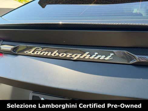 Used 2023 Lamborghini Urus Performante AWD/4WD image 15