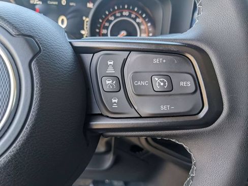 Certified 2026 Jeep Gladiator Rubicon AWD/4WD image 20