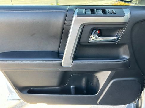 Used 2020 Toyota 4Runner SR5 Premium AWD/4WD image 13