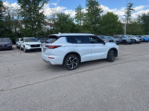 Used 2022 Mitsubishi Outlander SEL AWD/4WD image 27