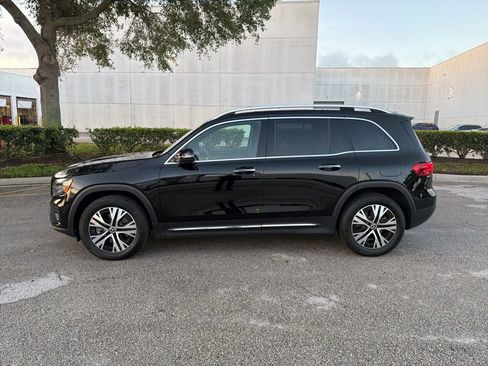 Used 2025 Mercedes-Benz GLB 250 image 2