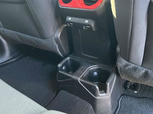 Used 2021 Jeep Wrangler Unlimited Sport image 17