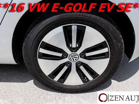 Used 2016 Volkswagen e-Golf SE FWD image 43