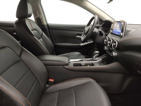 Used 2023 Nissan Sentra SR w/ SR Premium Package image 21