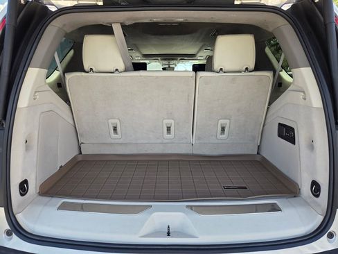 Used 2023 Cadillac Escalade Sport Platinum AWD/4WD image 10