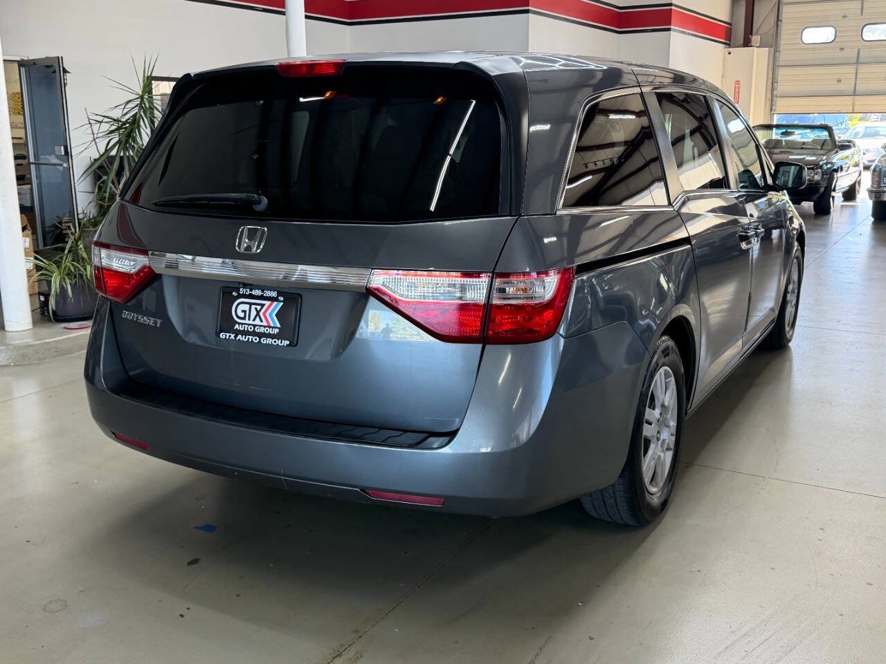 Used 2013 Honda Odyssey LX image 2