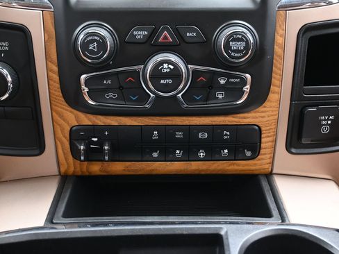 Used 2015 RAM 2500 Longhorn w/ Convenience Group AWD/4WD image 40