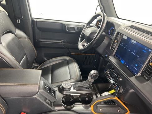 Used 2024 Ford Bronco Badlands image 24