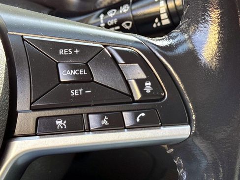 Used 2022 Nissan Sentra SV image 11