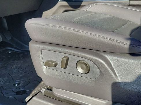 Used 2026 GMC Hummer EV SUV image 16