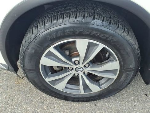 Used 2021 Nissan Murano S AWD/4WD image 9