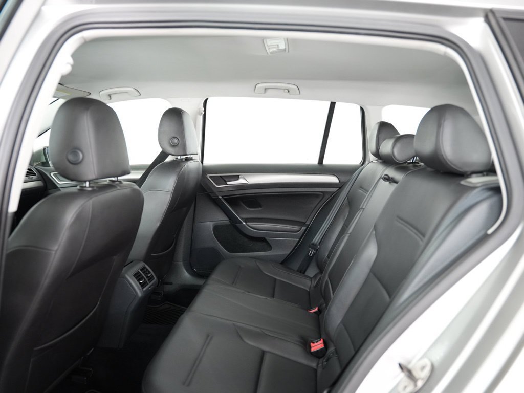 Used 2015 Volkswagen Golf TDI S FWD image 35