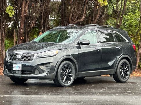Used 2020 Kia Sorento S image 8