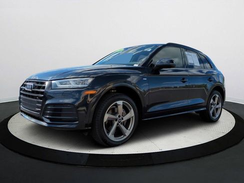 Used 2020 Audi Q5 2.0T Titanium Premium Plus w/ Premium Plus Package image 1