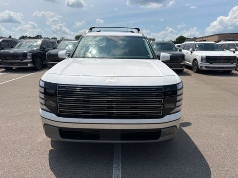 New 2026 Hyundai Palisade SEL Premium FWD image 2