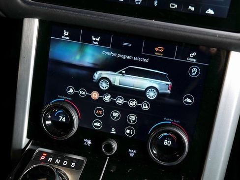 Used 2020 Land Rover Range Rover HSE image 16