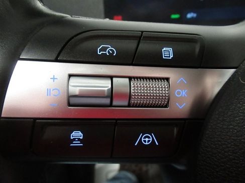 Used 2024 Hyundai Kona SEL FWD image 19