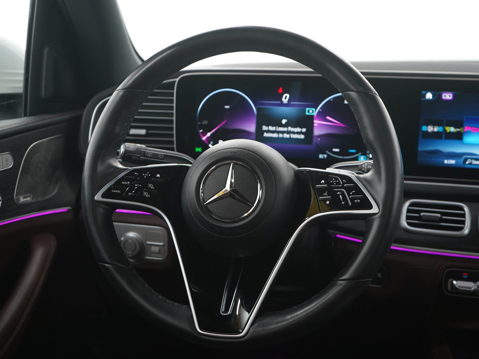 Used 2024 Mercedes-Benz GLE 350 4MATIC image 17