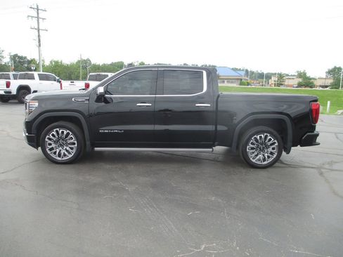 Used 2024 GMC Sierra 1500 Denali Ultimate AWD/4WD image 11