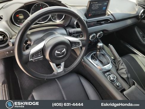 Used 2021 MAZDA MX-5 Miata RF Grand Touring RWD image 26