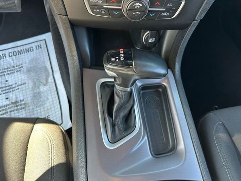 Used 2023 Dodge Charger GT image 25