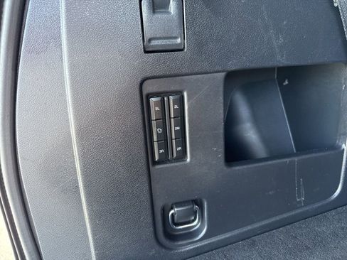 Used 2024 Ford Expedition XLT AWD/4WD image 31