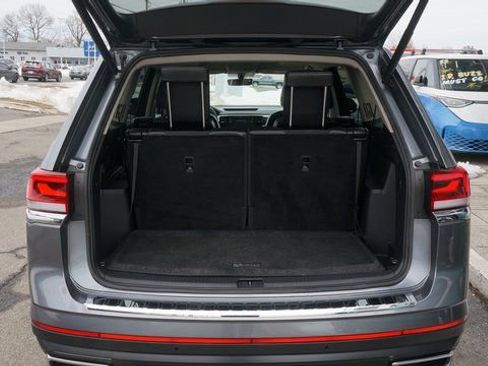Certified 2023 Volkswagen Atlas SE w/ Panoramic Sunroof Package image 48