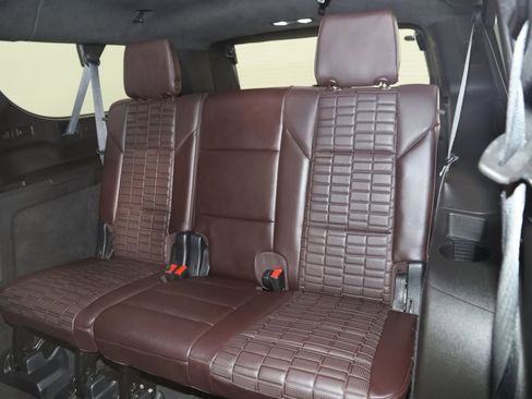 Used 2021 Cadillac Escalade ESV Sport Platinum w/ LPO, ONYX Package AWD/4WD image 61
