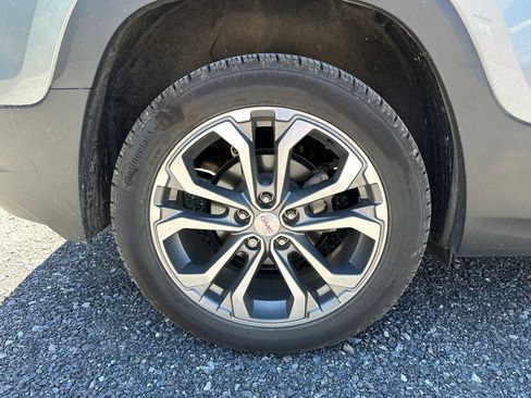 Used 2020 GMC Terrain SLT w/ Preferred Package AWD/4WD image 11
