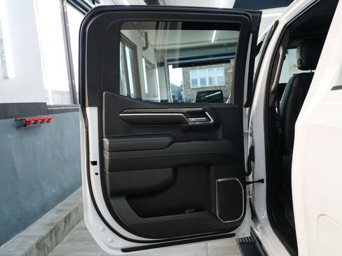 Used 2023 GMC Sierra 1500 Elevation w/ Preferred Package AWD/4WD image 13