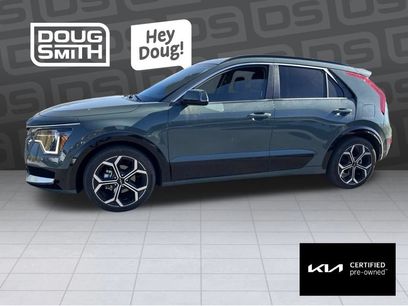 Used 2023 Kia Niro EX Touring