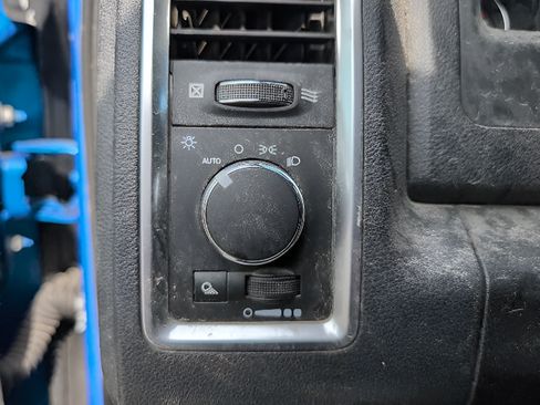 Used 2021 RAM 1500 Warlock w/ Electronics Group AWD/4WD image 16