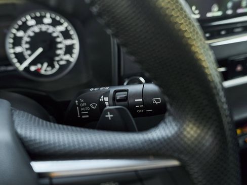 Used 2024 Mitsubishi Outlander SE image 35