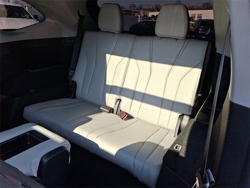 Certified 2026 Acura MDX w/ Technology Package image 10