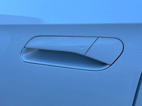 Used 2021 Volkswagen ID.4 Pro S image 32