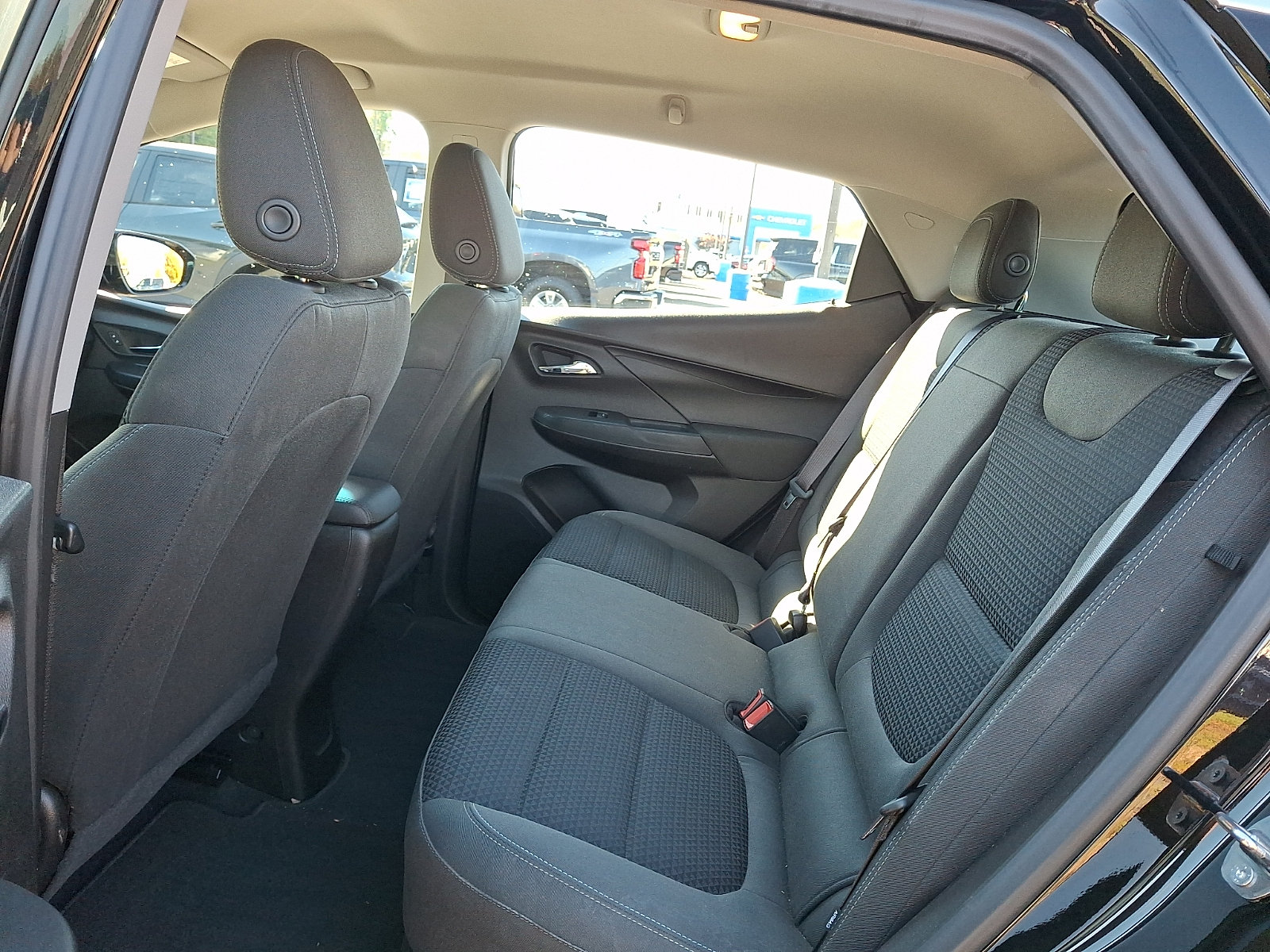 Used 2023 Chevrolet Bolt LT FWD image 11