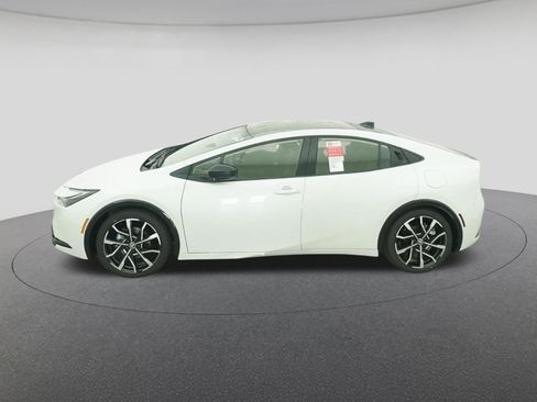 New 2026 Toyota Prius Plug-In Hybrid image 3