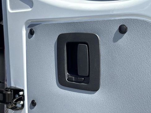 Used 2025 Mercedes-Benz Sprinter 2500 image 24