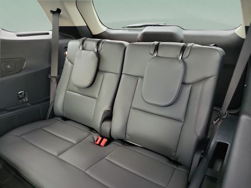 New 2026 Ford Explorer Active w/ Active Comfort Package AWD/4WD image 11