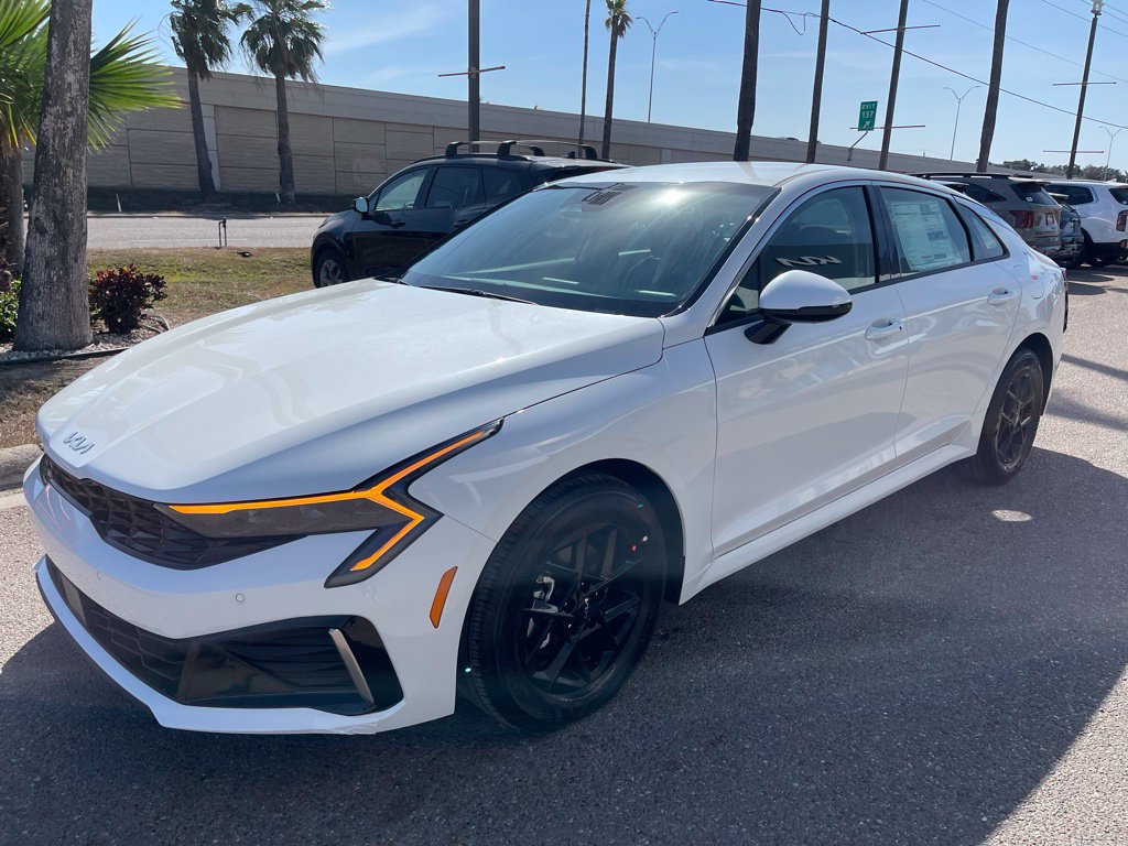 New 2026 Kia K5 LXS FWD image 3